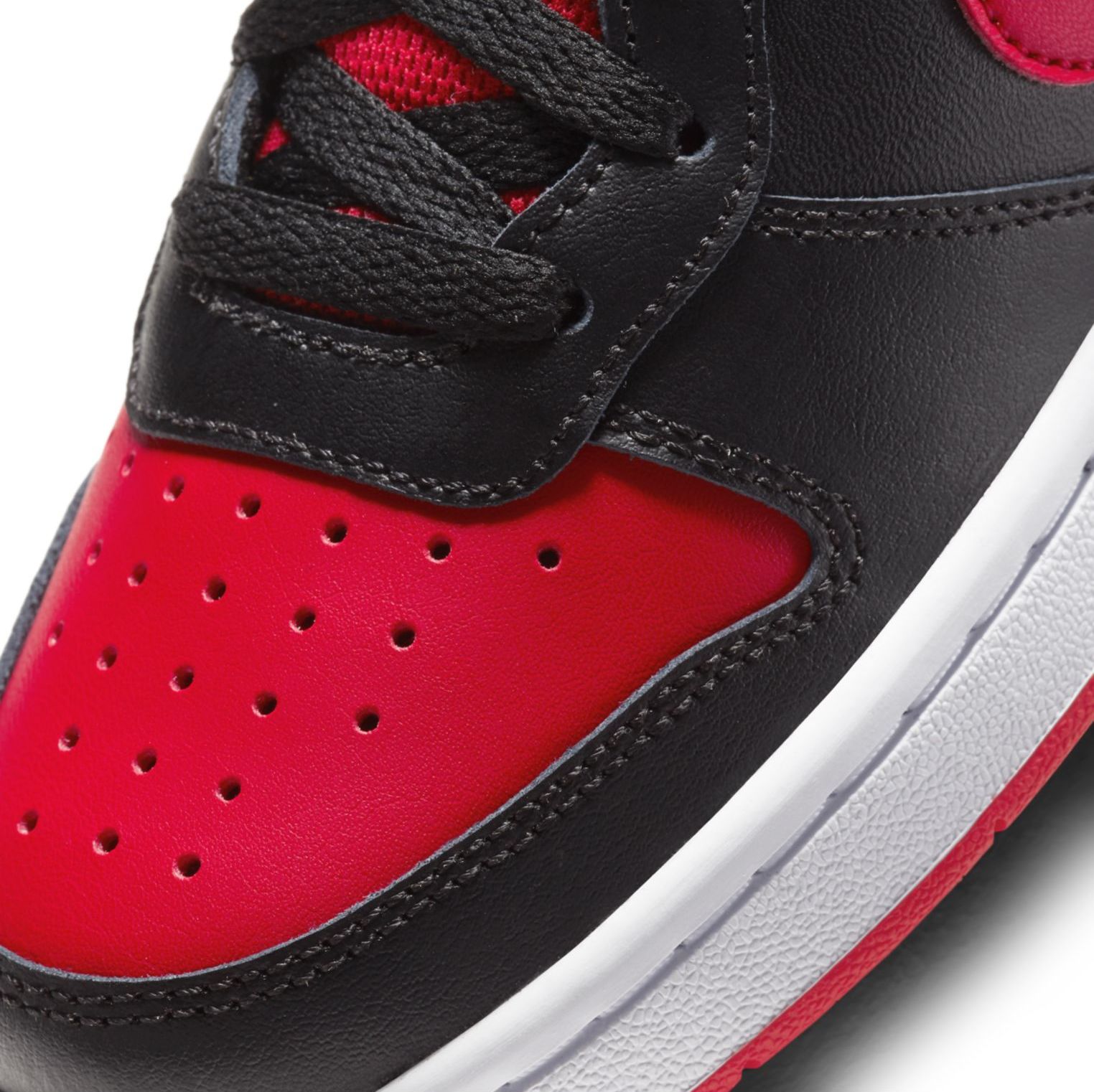 NIKE, J COURT BOROUGH LOW 2 GS