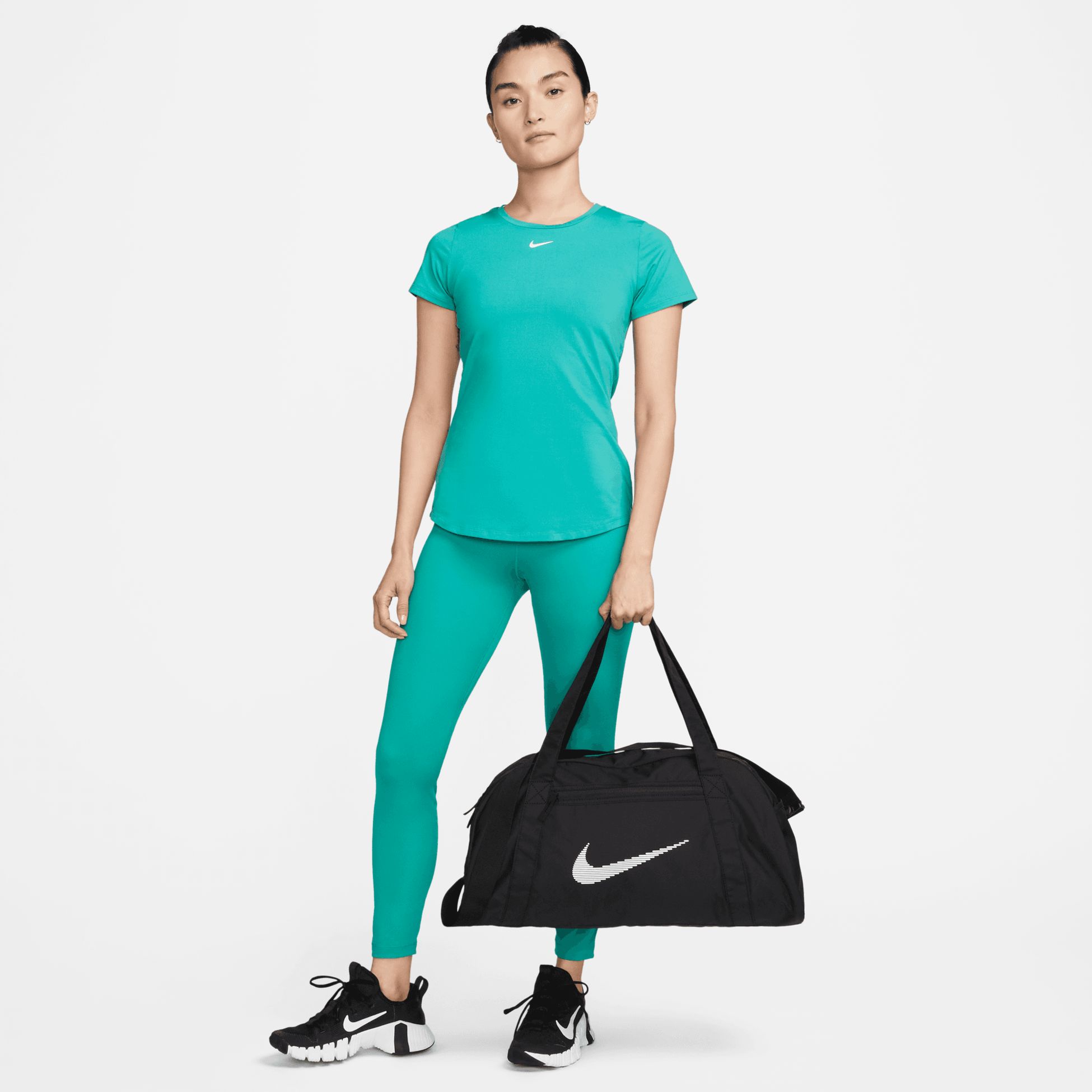 NIKE, GYM CLUB WOMEN`S DUFFEL BAG