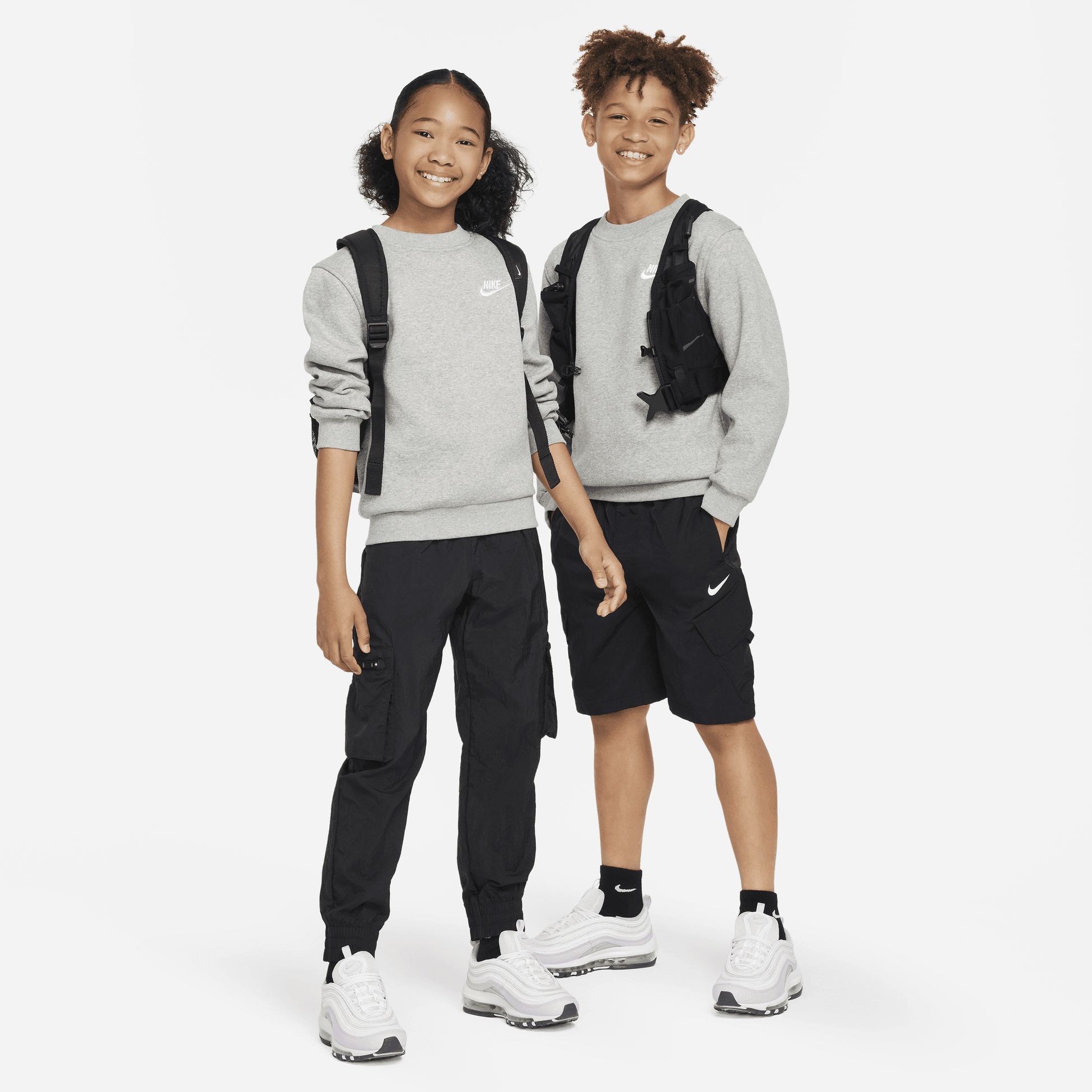 NIKE, J NSW CLUB FLC CREW LS LBR