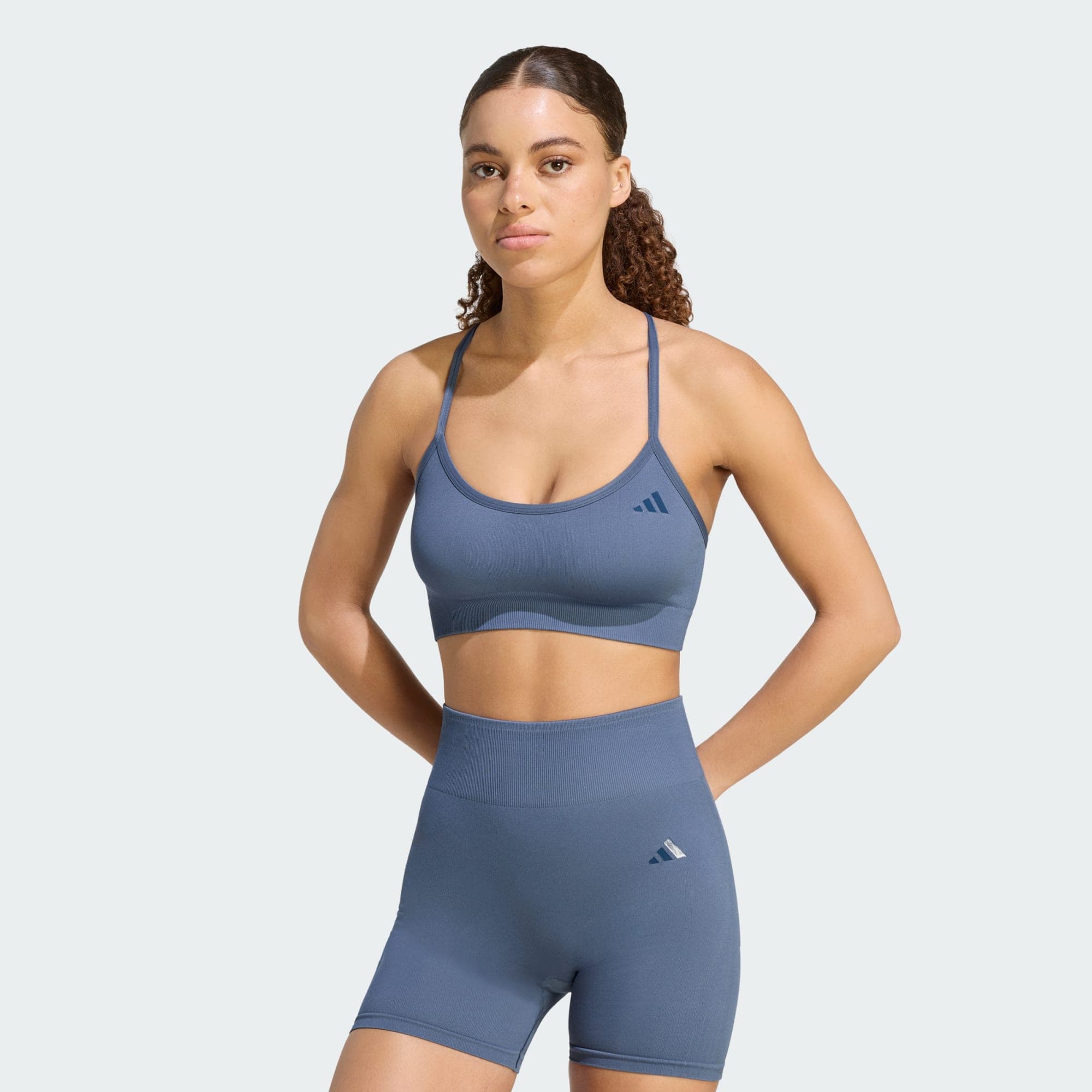 Adidas, We Knit Ls Bra, Model 1