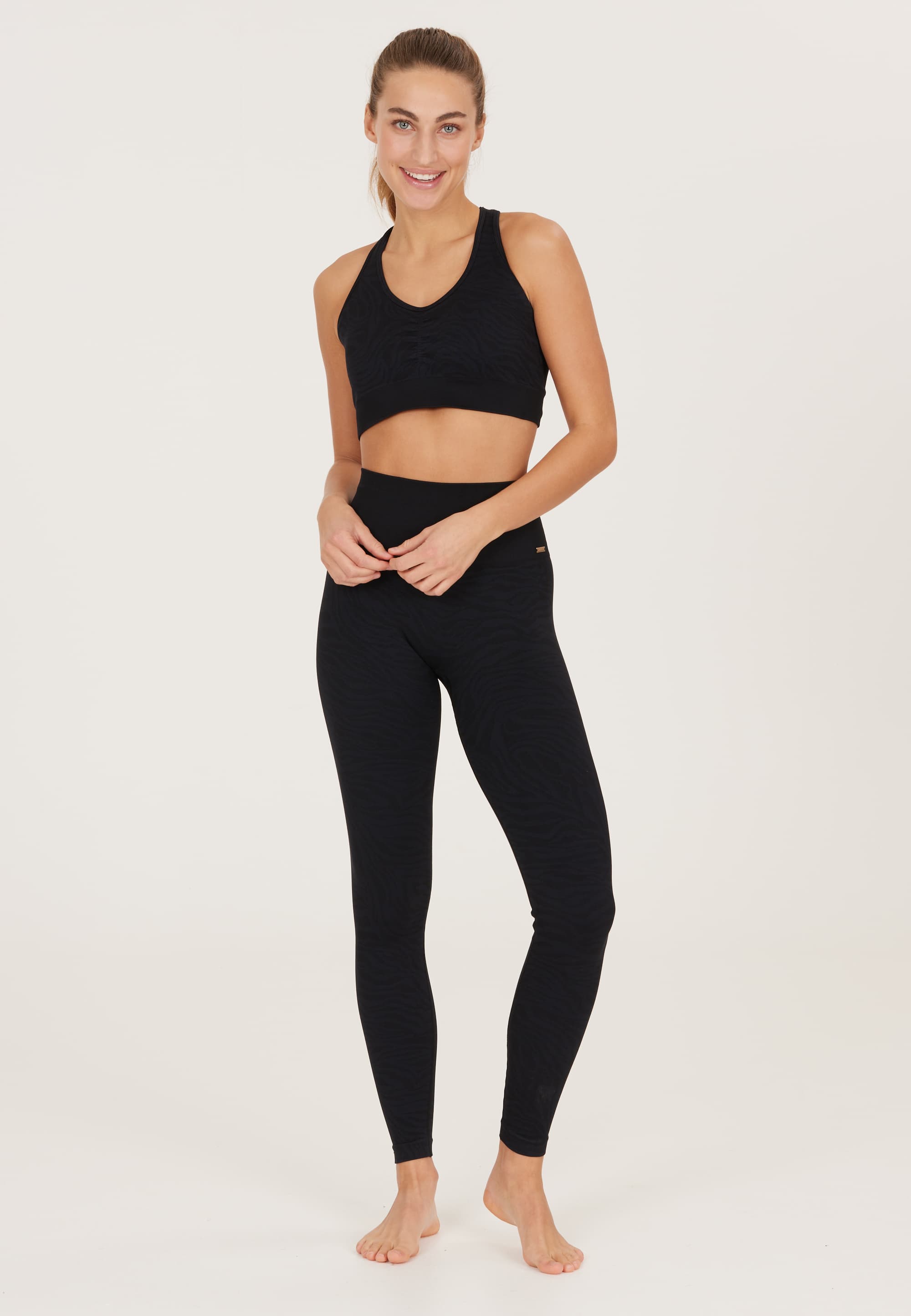 ATHLECIA, Empower Sports Bra, Model 1