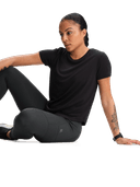 W Run Mesh Tee, Black