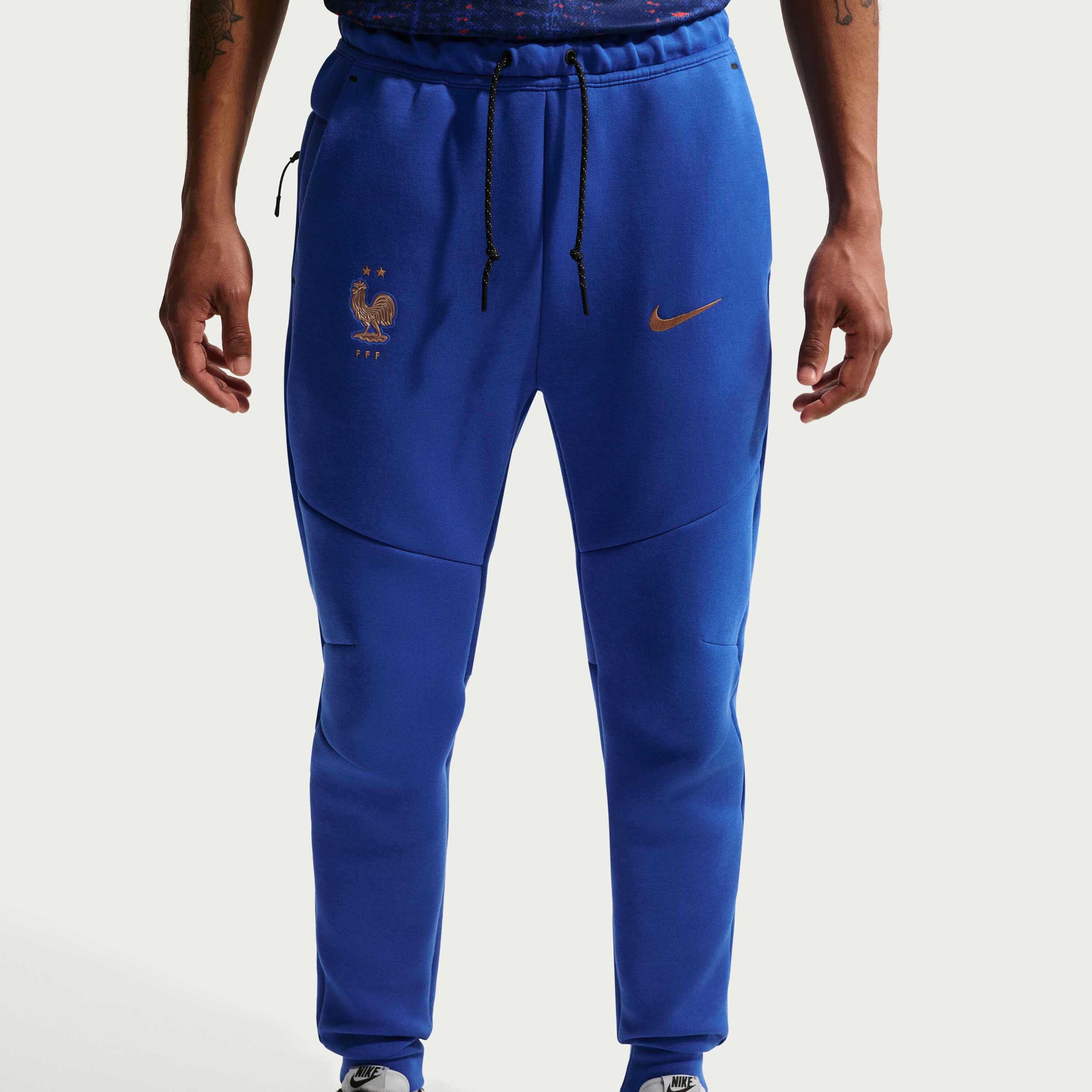 Nike, Men's Football Joggers Fff Tech Fleece, Detail 1