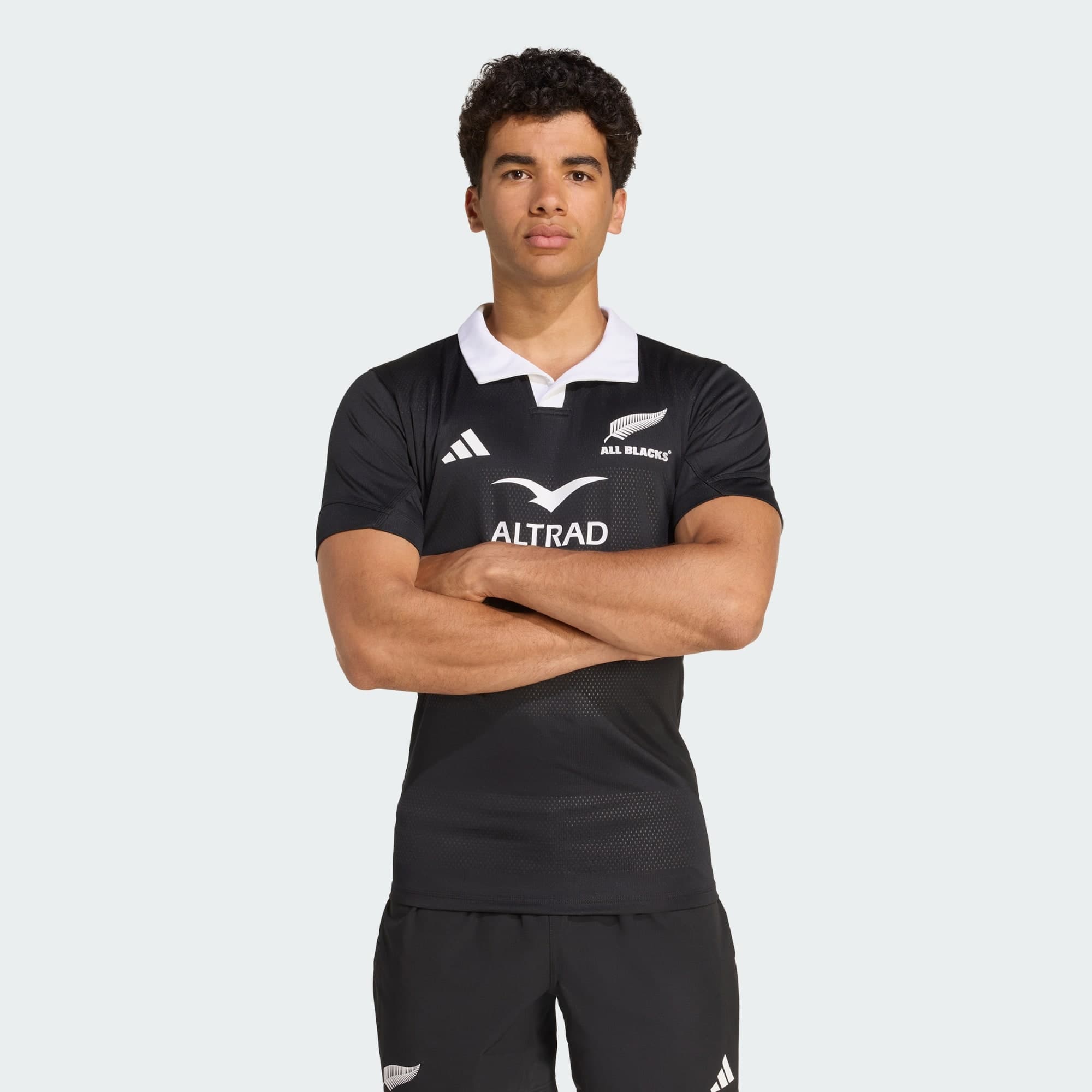 Adidas, Adidas All Blacks Performance Hemmatröja, Model 1