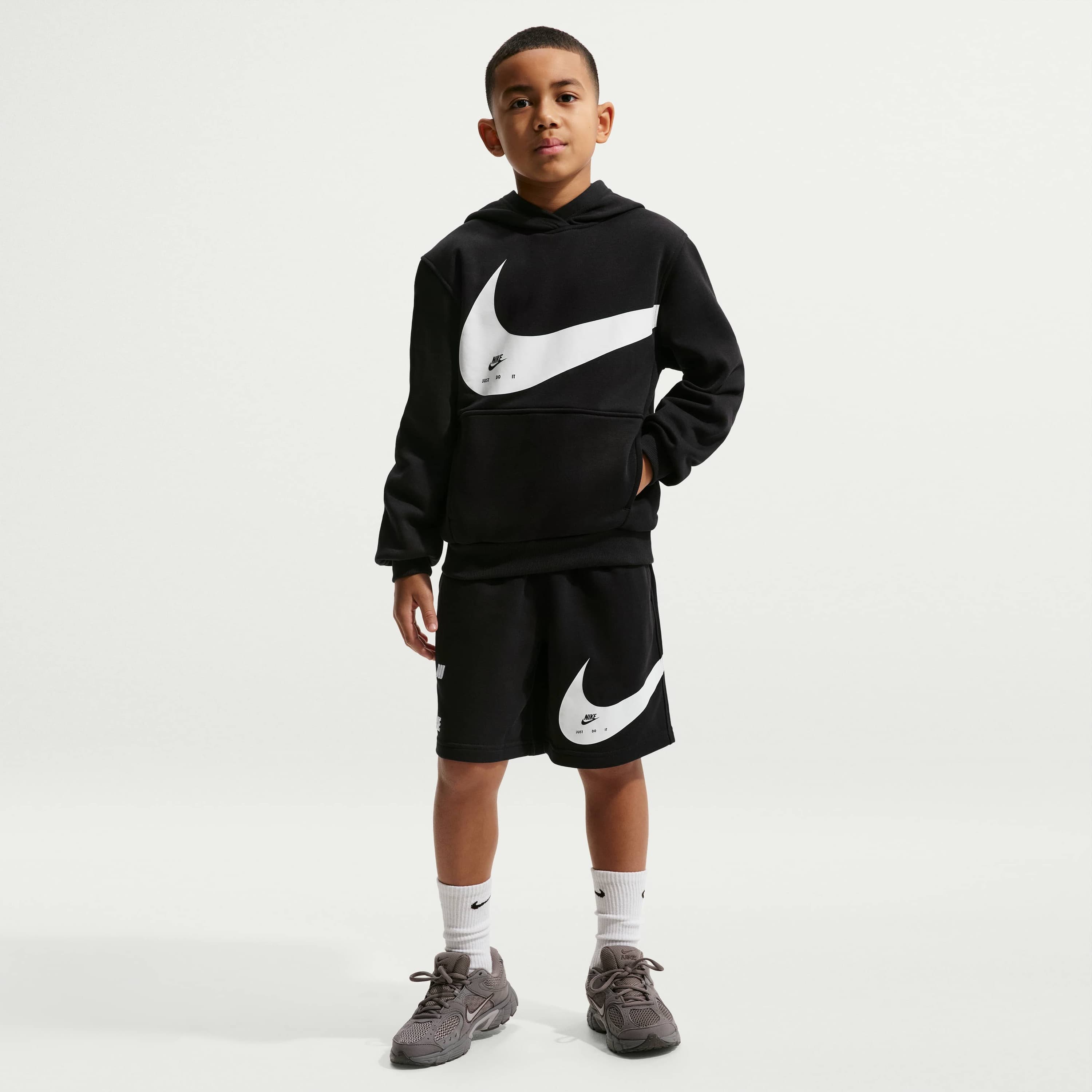 Nike, Older Kids' French Terry Shorts Sportswear Club, Product 0