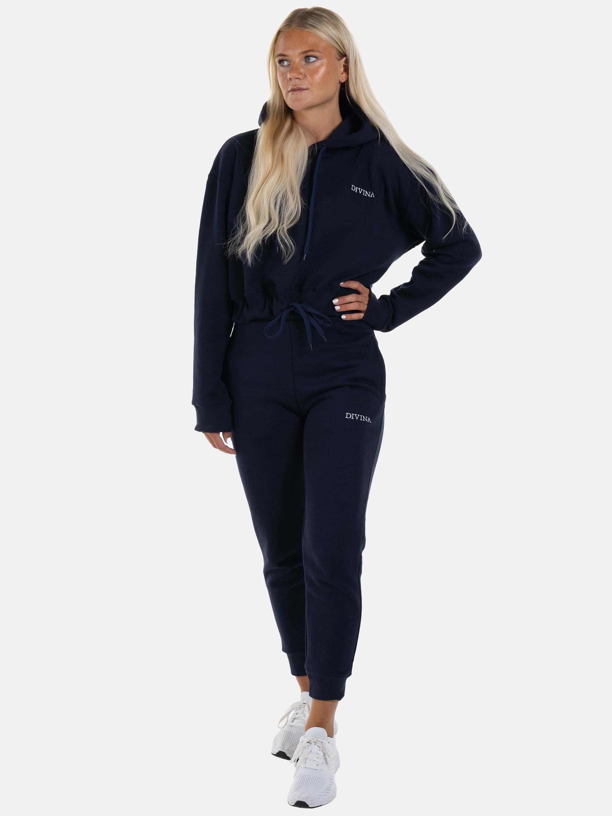 divina, Divina Cropped Hoodie 'comfy', Model 1