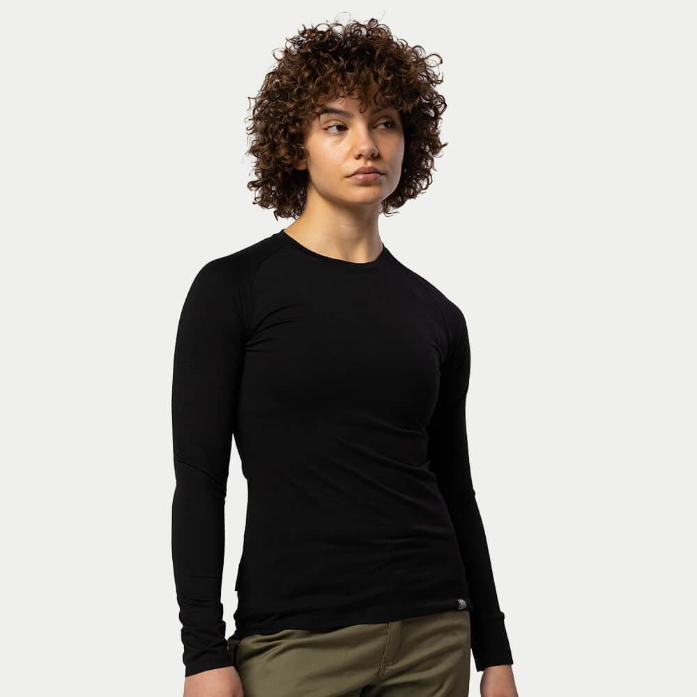 beyond nordic, Bn219 Light Merino Ls Crew Women's, Model 1
