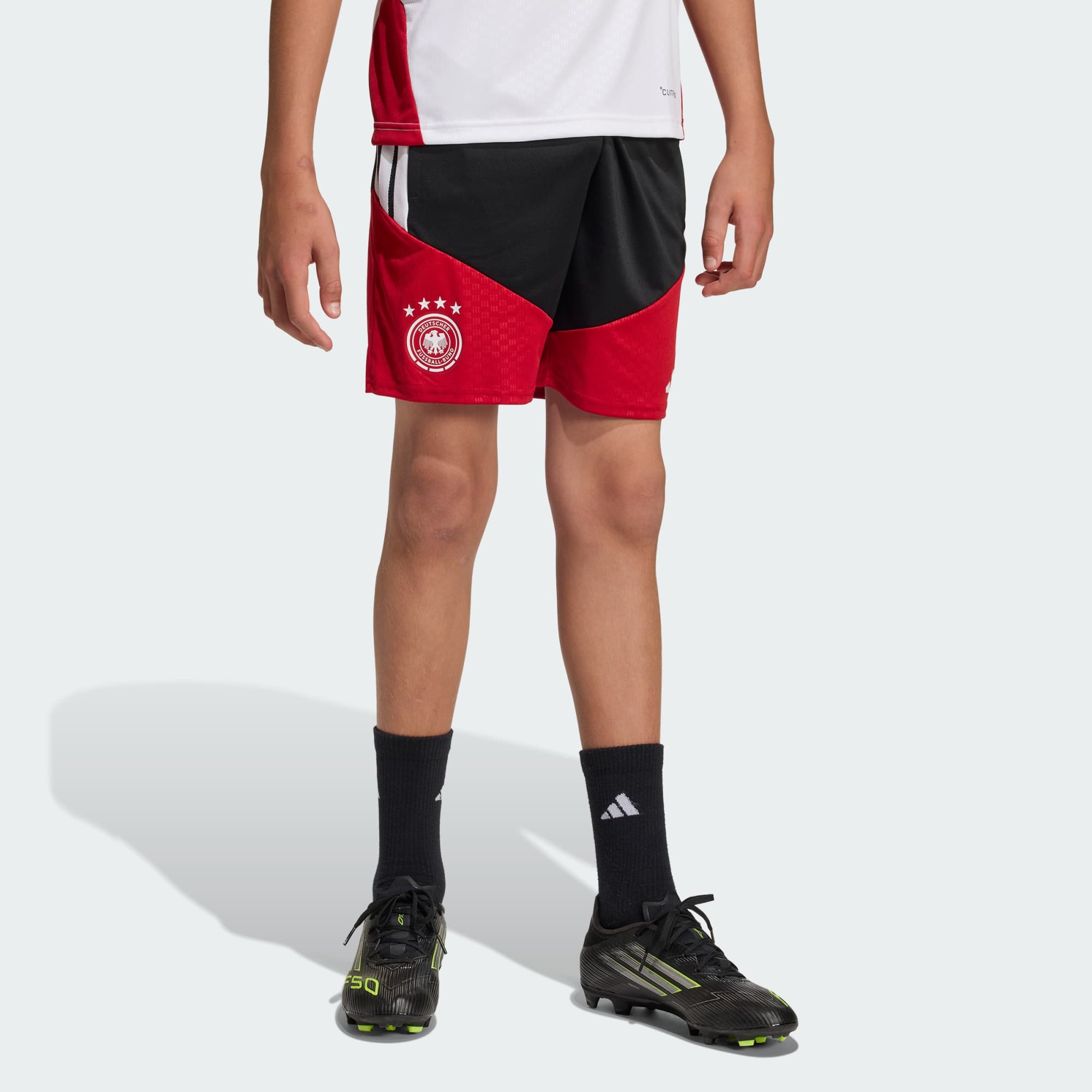 Adidas, Adidas Tyskland 26 Tiro Träningsshorts För Barn, Model 1