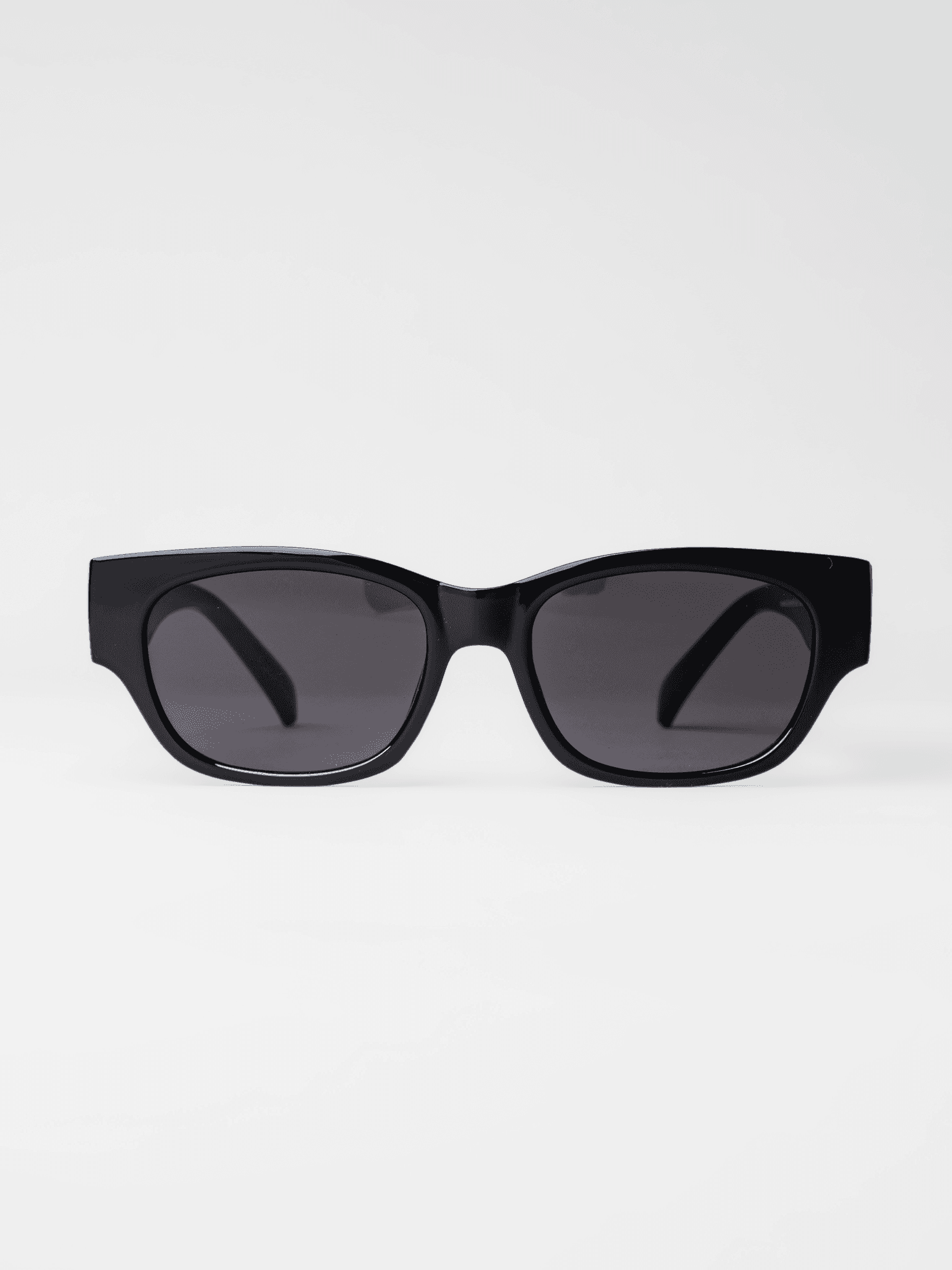 Ella & Jay, SLEEK, Model 1