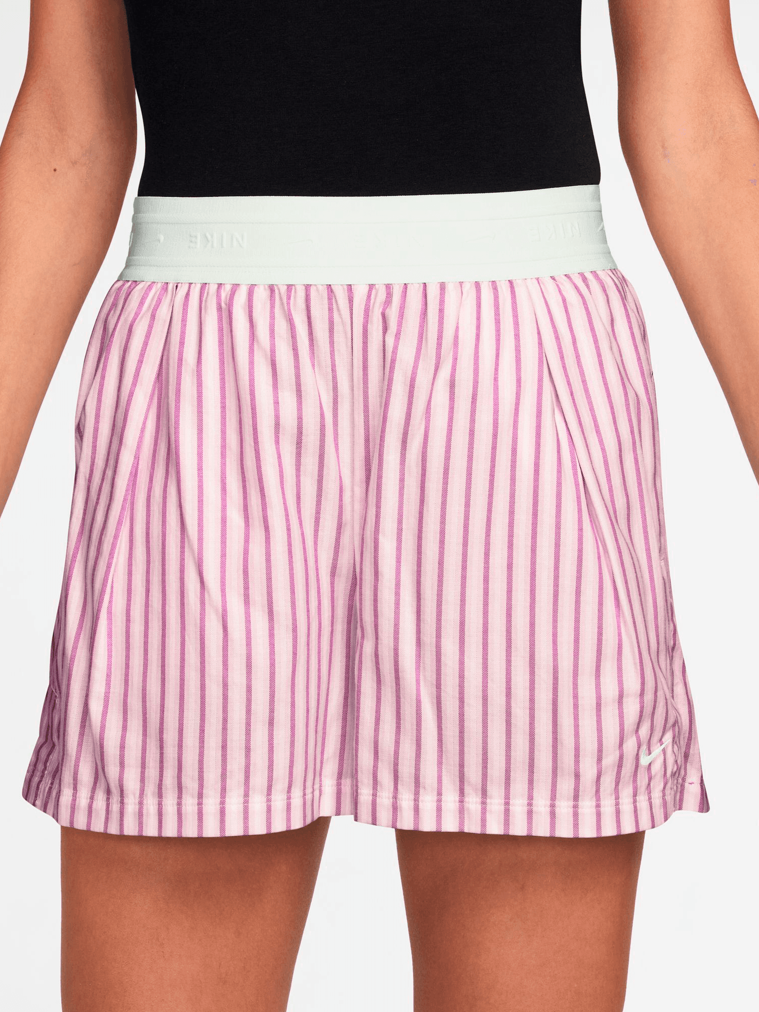 Nike, W CHILL POPLIN STRIPE SHORTS, Model 1