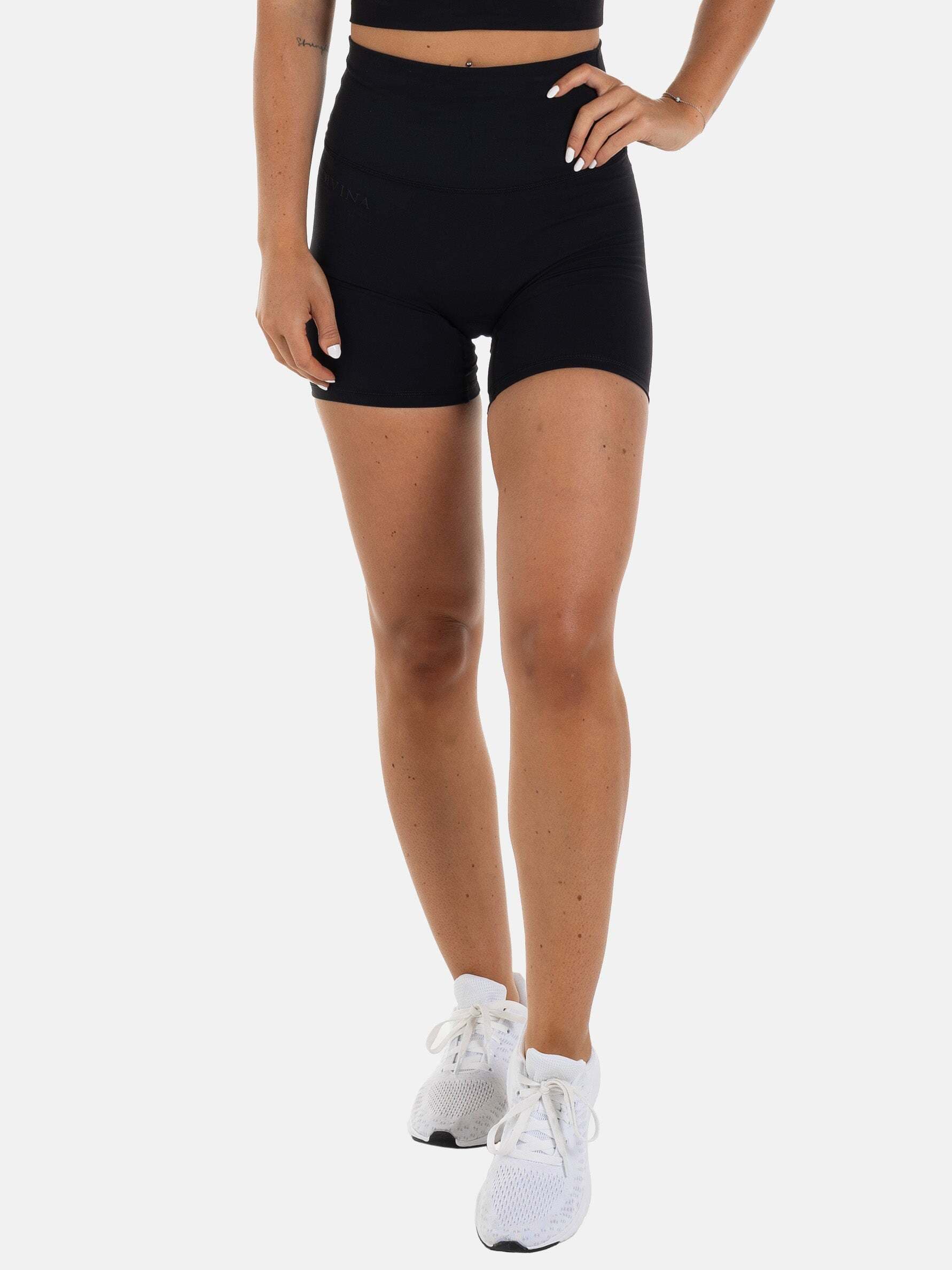 divina, Divina Shorts 'athleisure', Model 1