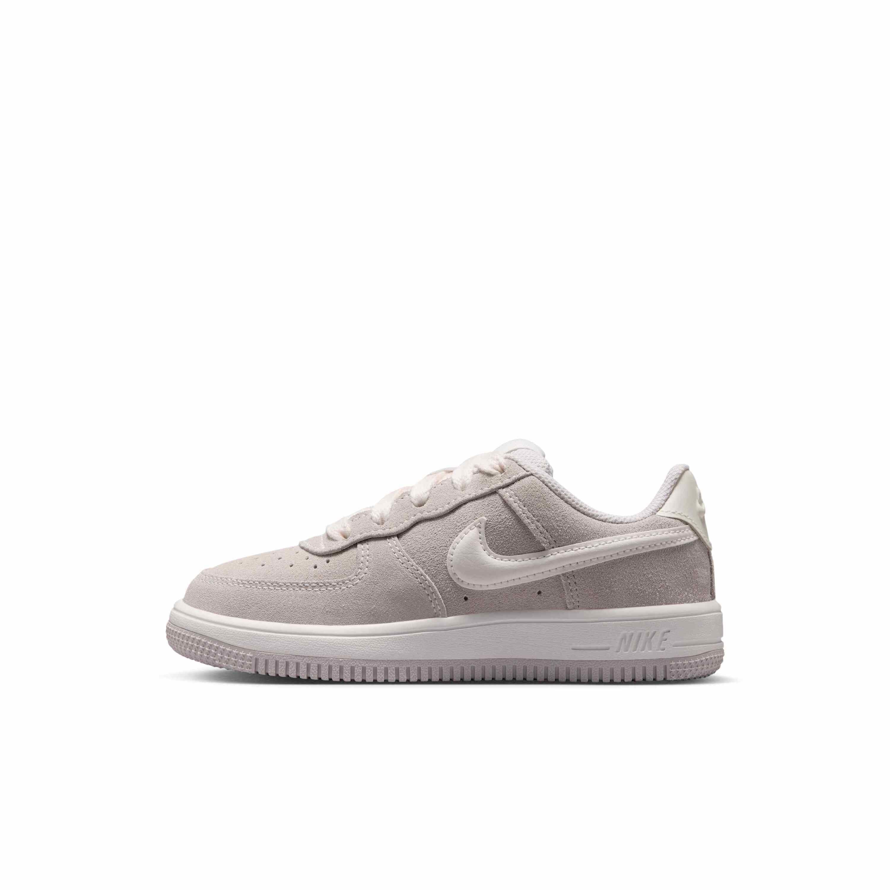 Nike, Younger Kids' Shoes Force 1 Low, Detail 1