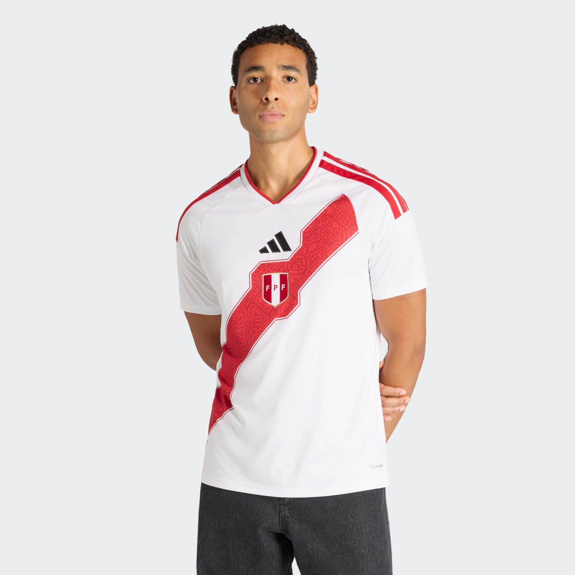 Adidas, Adidas Peru 26 Hemmatröja, Model 1