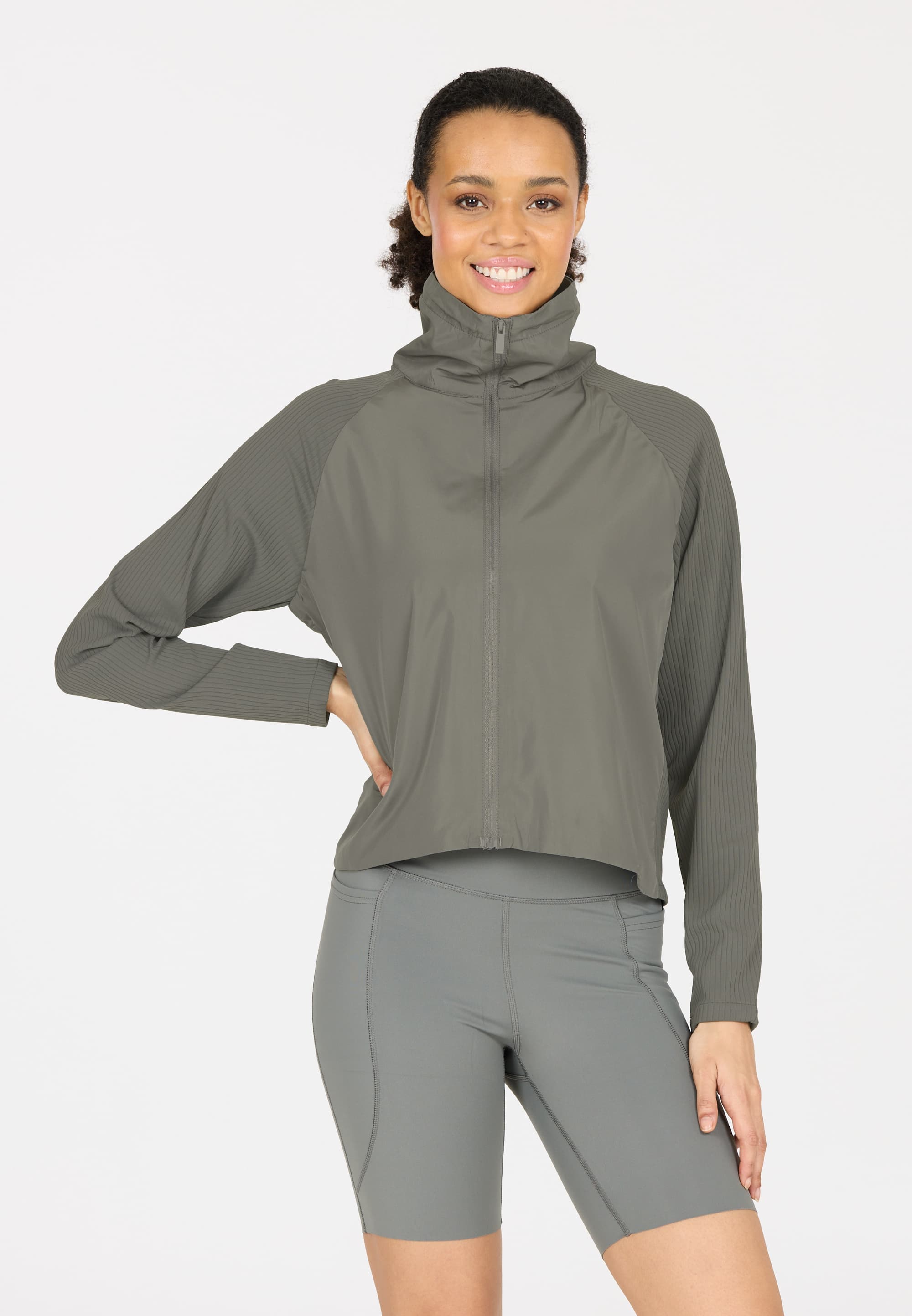 ATHLECIA, Aiana, Model 1