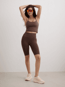 SHAPE SEAMLESS BIKER SHORTS, Brown
