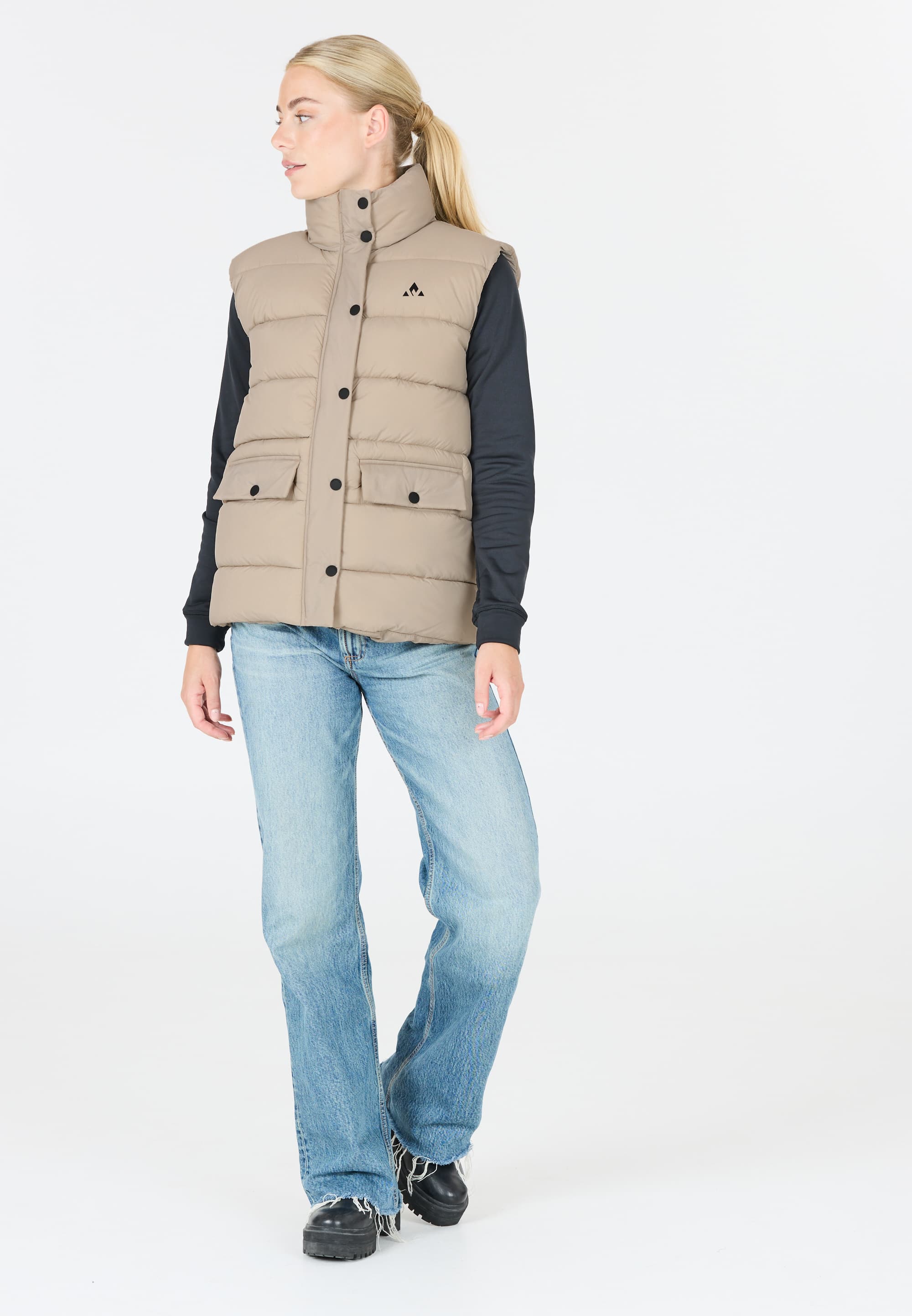 whistler, Amaretto Vest, Model 1