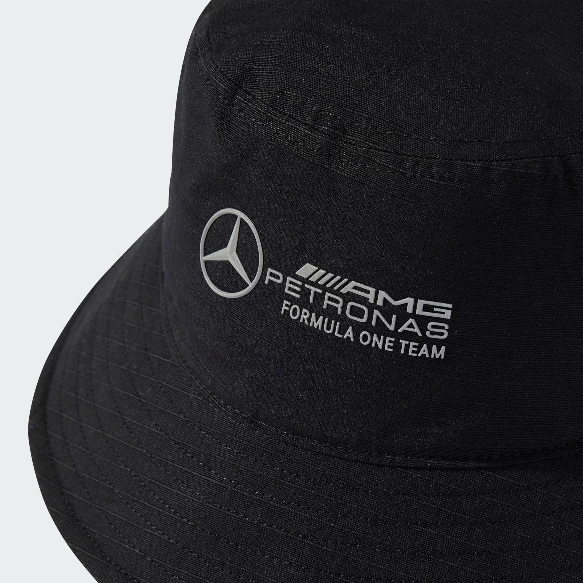 Adidas, Adidas Mercedes - Amg Petronas Formula One Team Mechanics Buckethatt, Detail 1