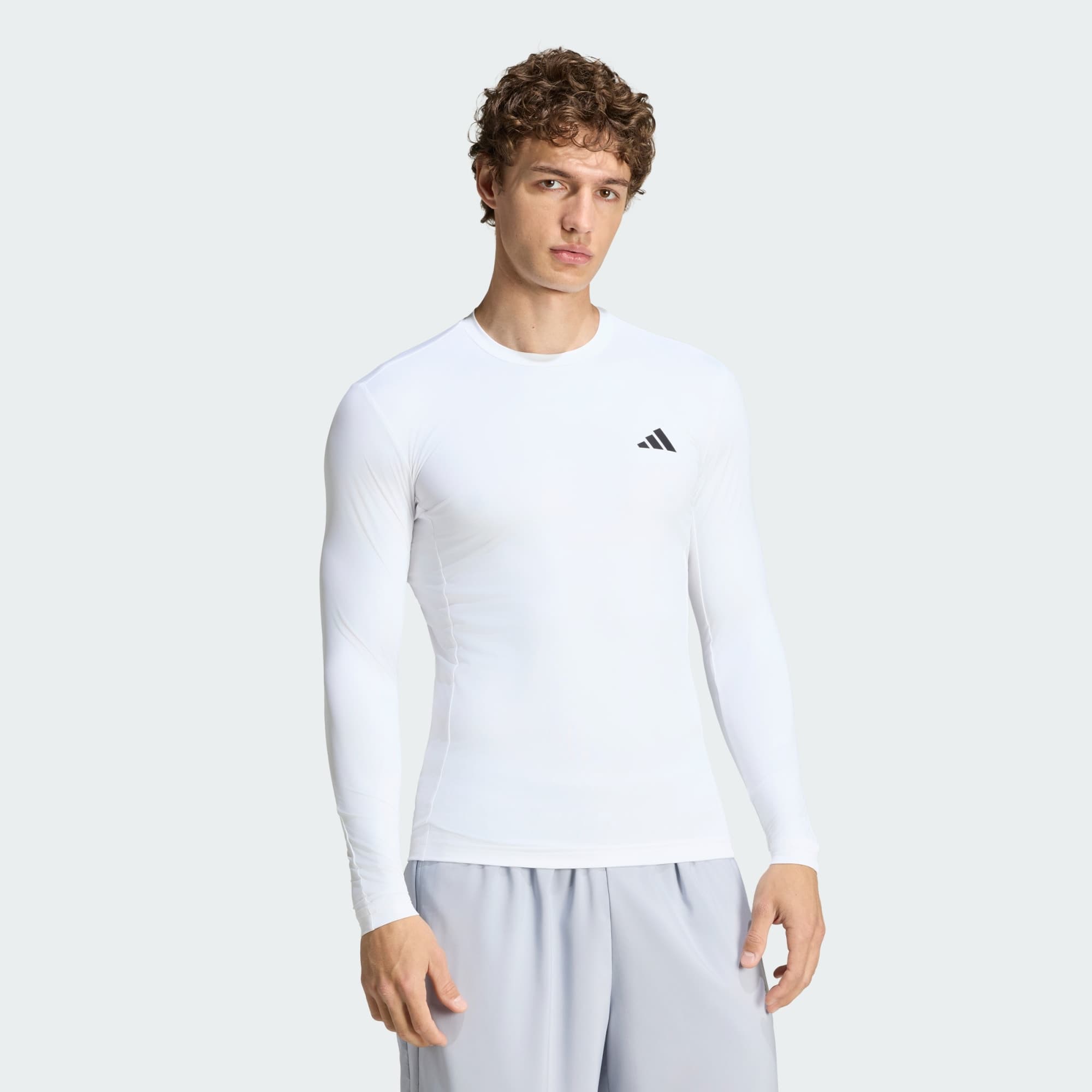 Adidas, Adidas Primelift Essentials Workout T-shirt Med Långa Ärmar, Model 1