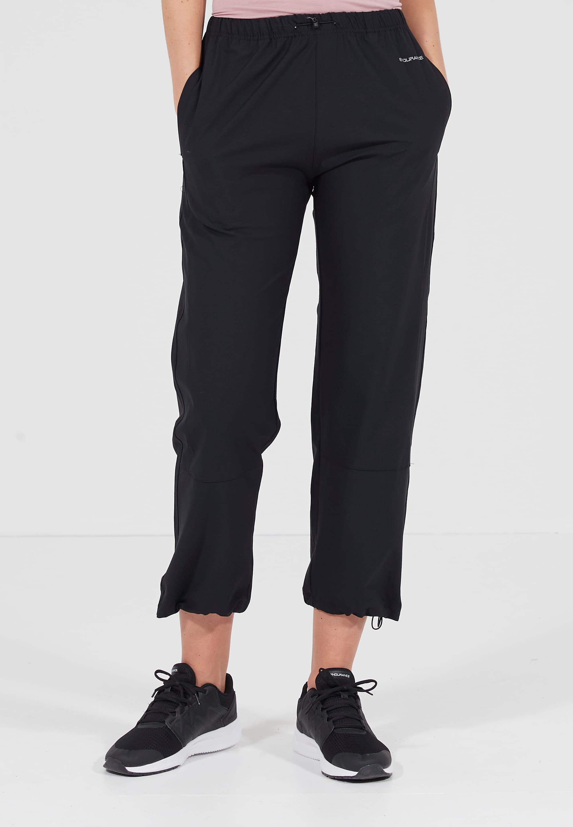endurance, Tengah Training Pants, Model 1