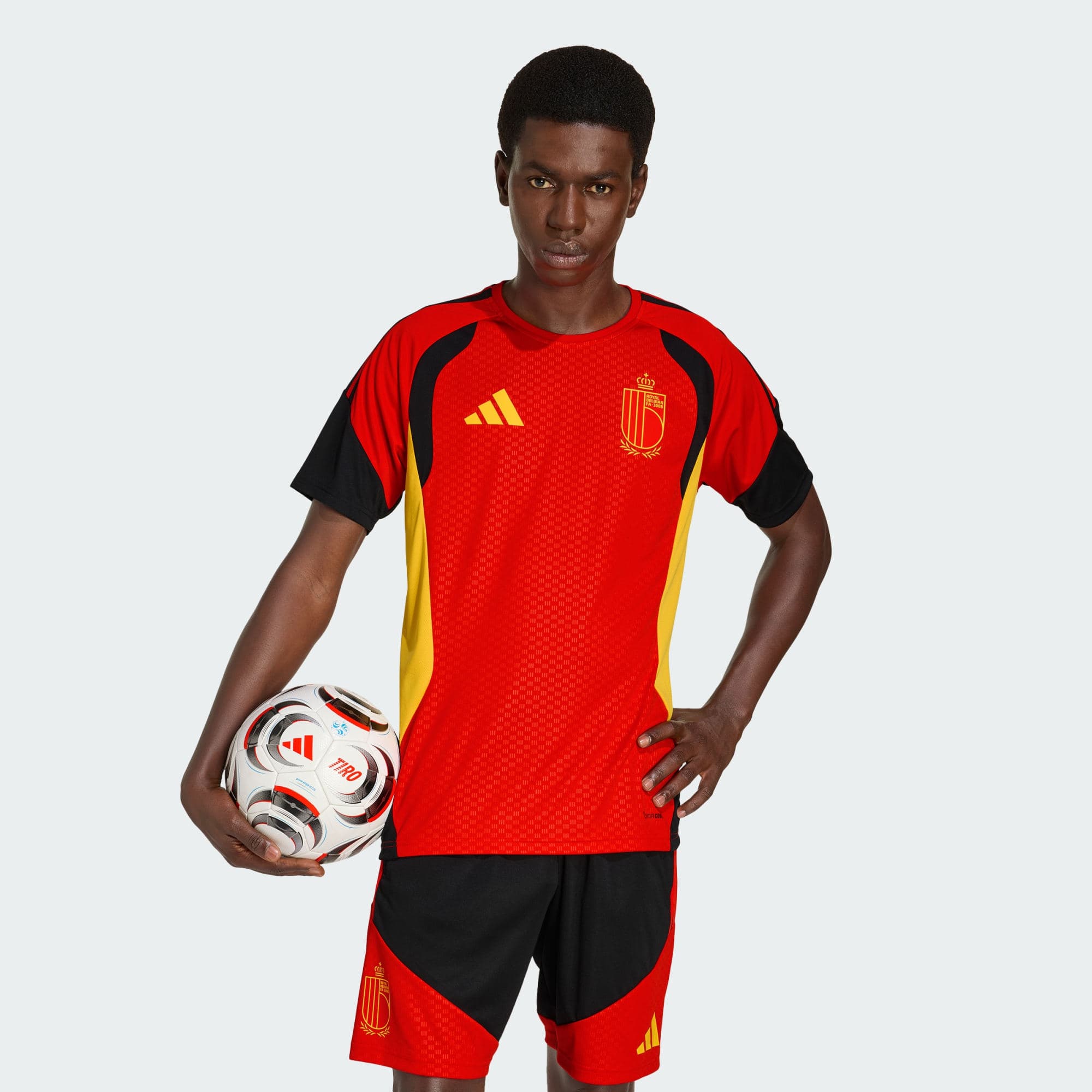 Adidas, Adidas Belgien 26 Tiro Träningströja, Model 1
