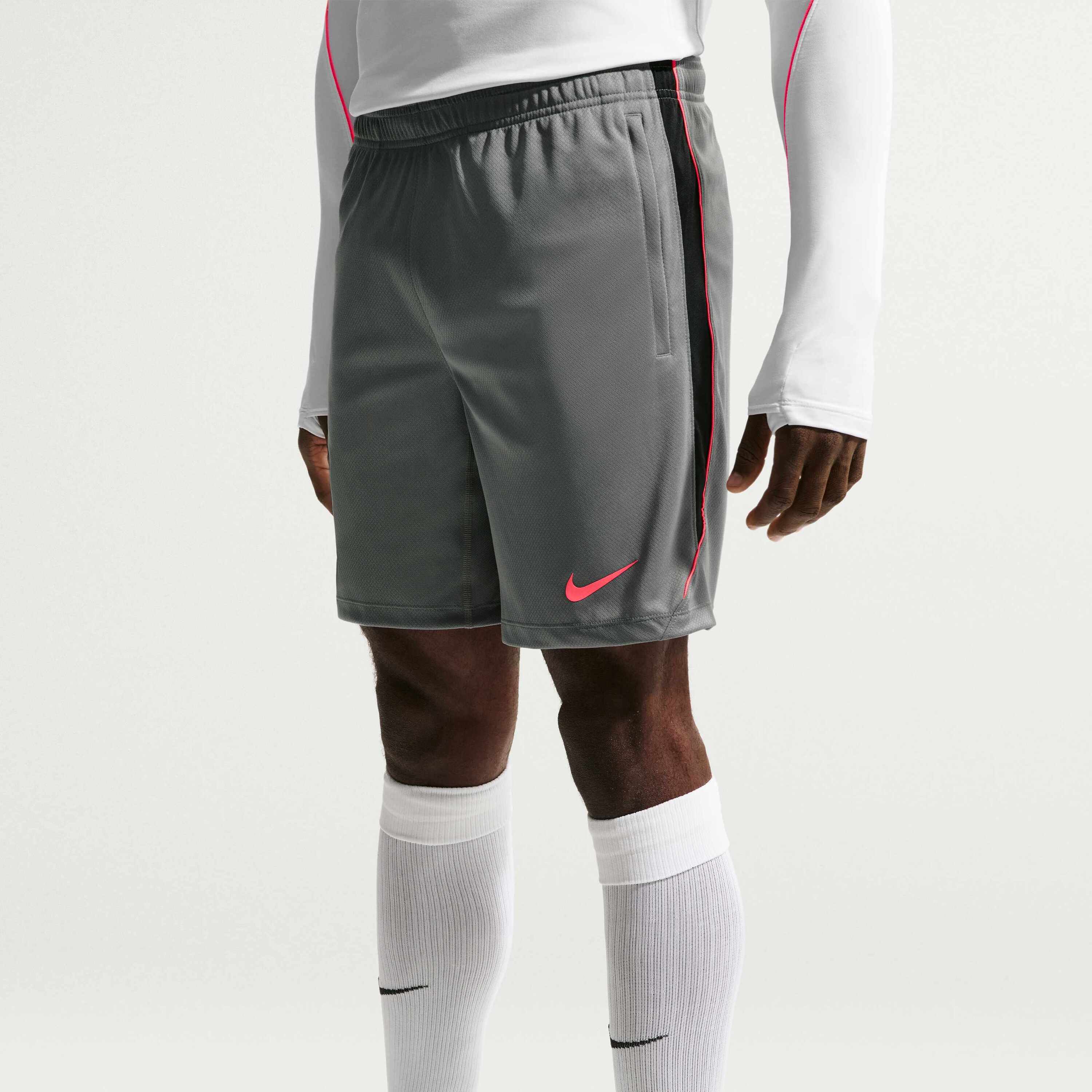 Nike, Men's Dri-fit Football Shorts Strike, Detail 1