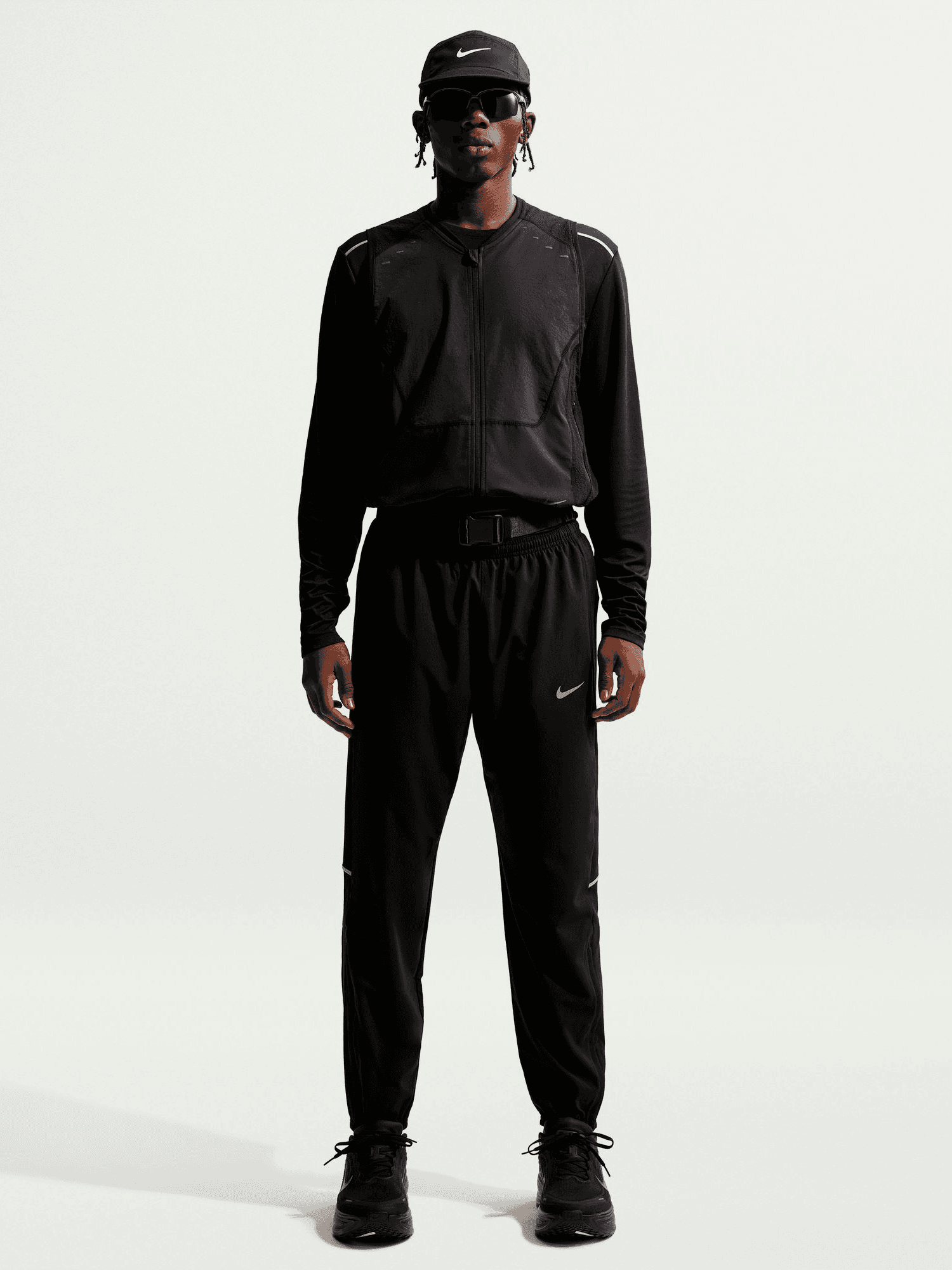 Nike, M NK DF MILER WOVEN PANT, Model 1