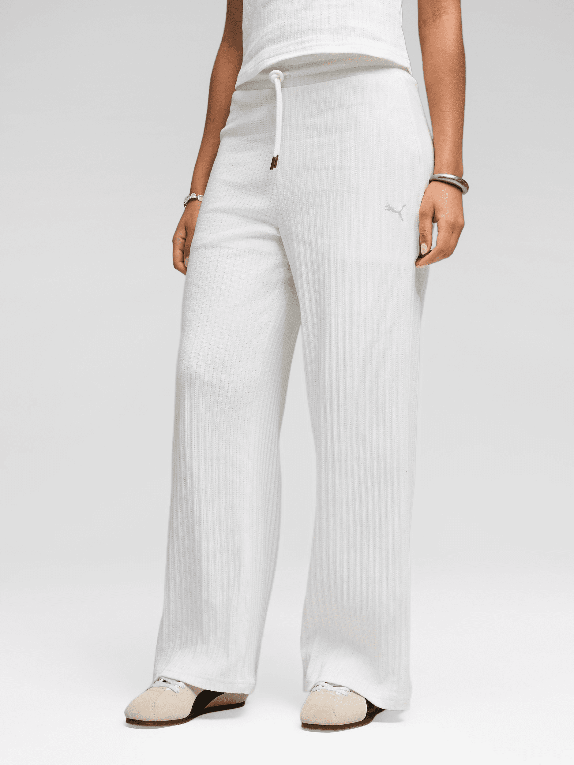 Puma, W COMFORT HIGH-WAIST WIDE LEG PANTS, Model 1