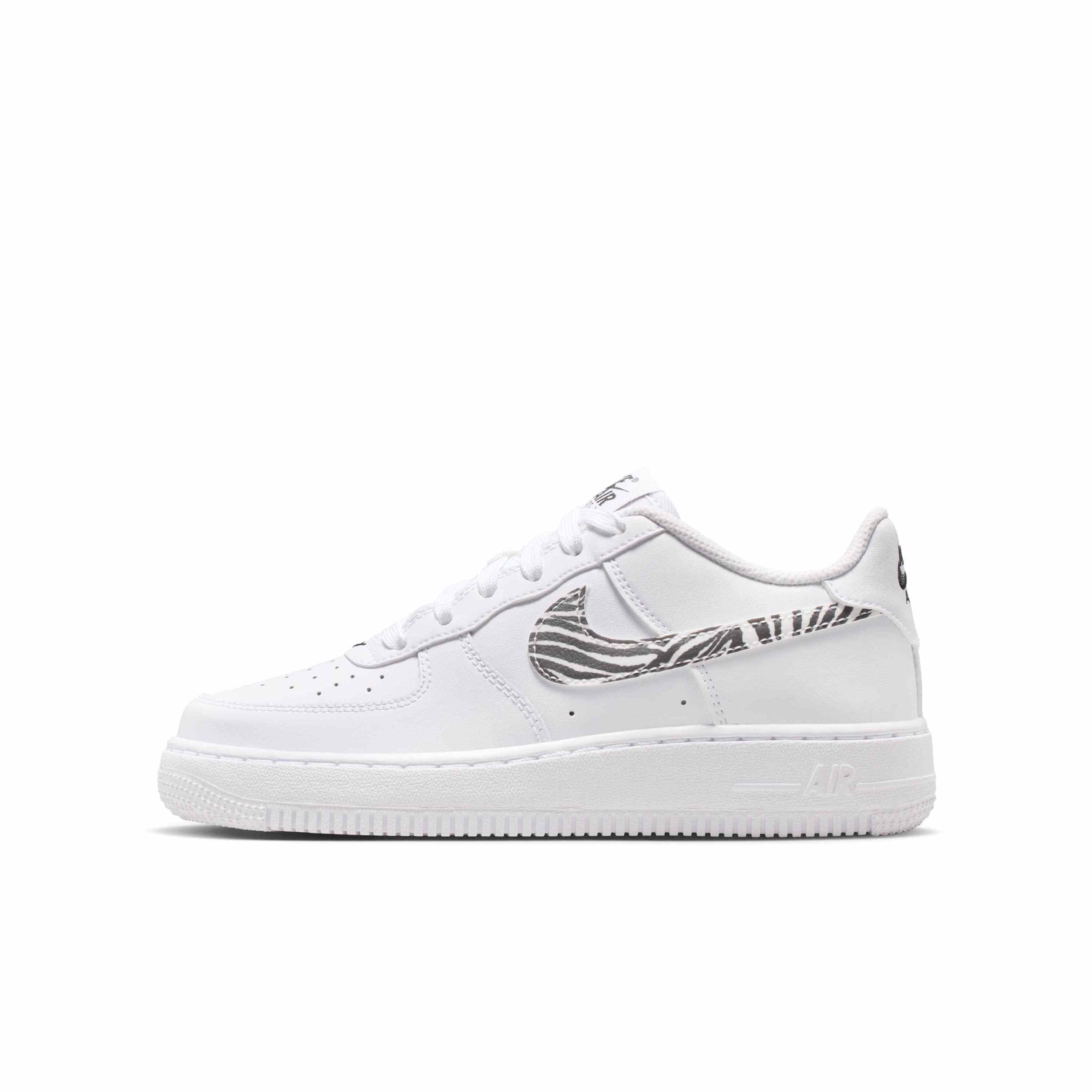 Nike, Older Kids' Shoes Air Force 1, Detail 1
