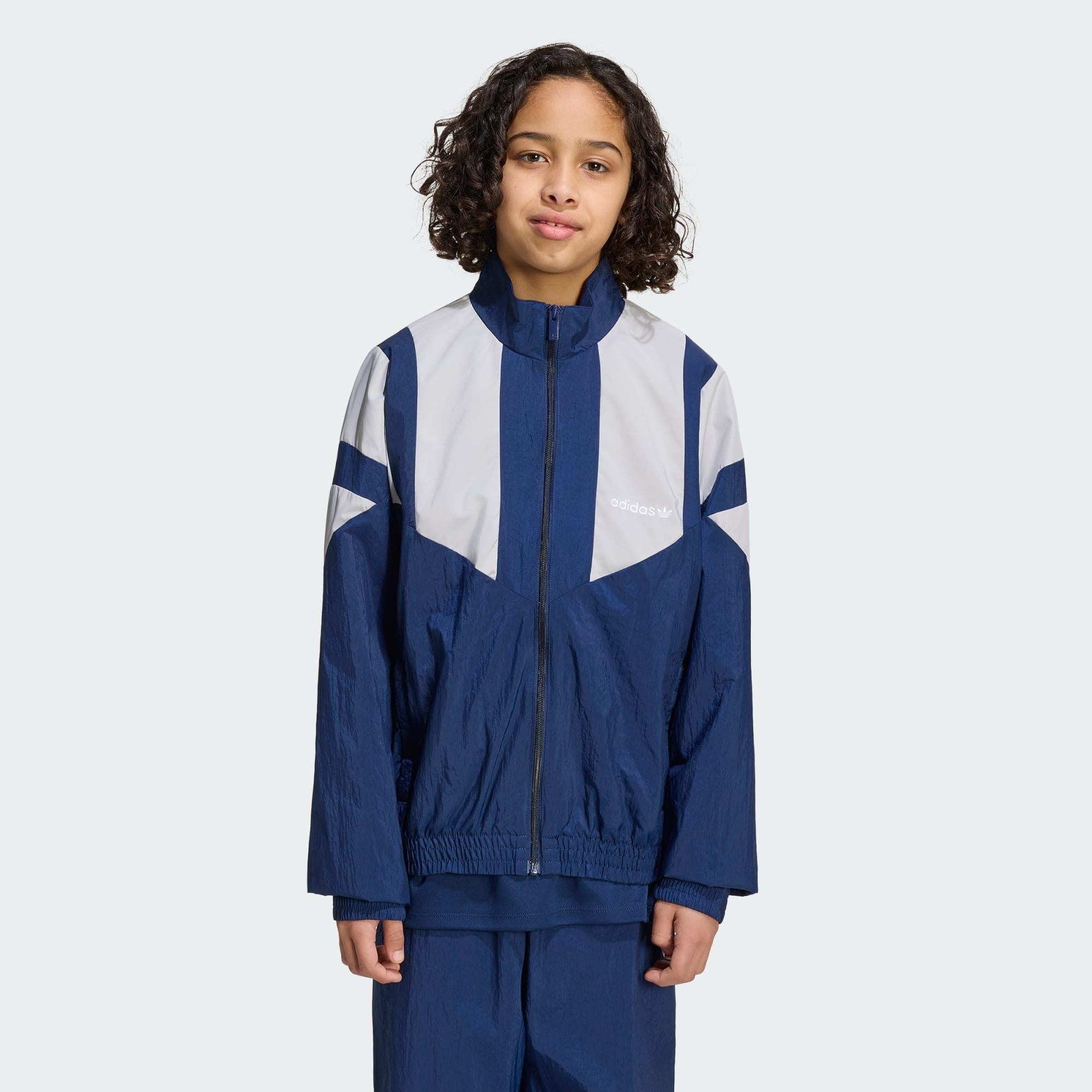 ADIDAS ORIGINALS, Adidas Originals Oversized Blocked Woven Träningsjacka, Model 1