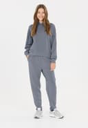 Jade, Grey