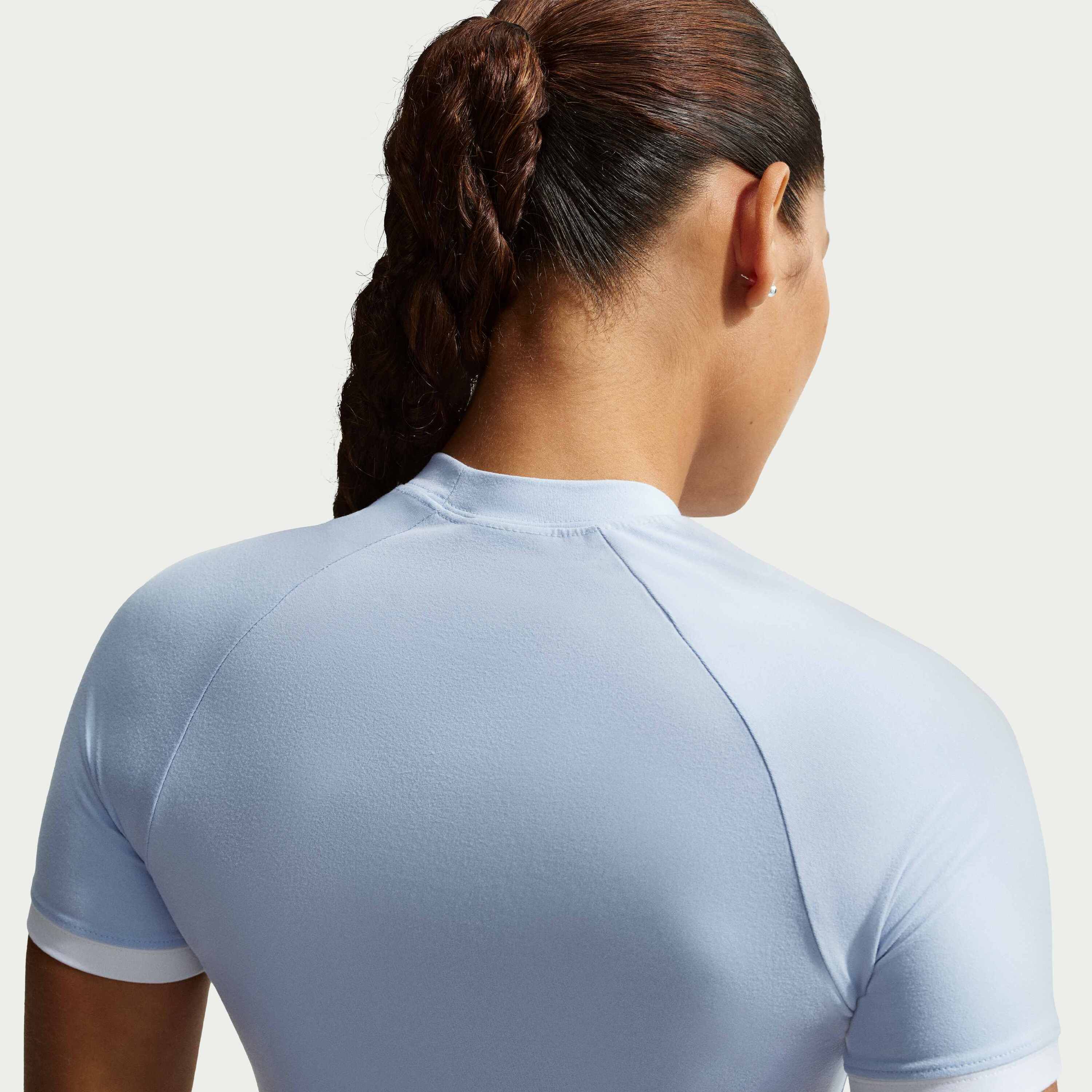 Nike, Women's Slim Short-sleeve Top Sportswear, Detail 1