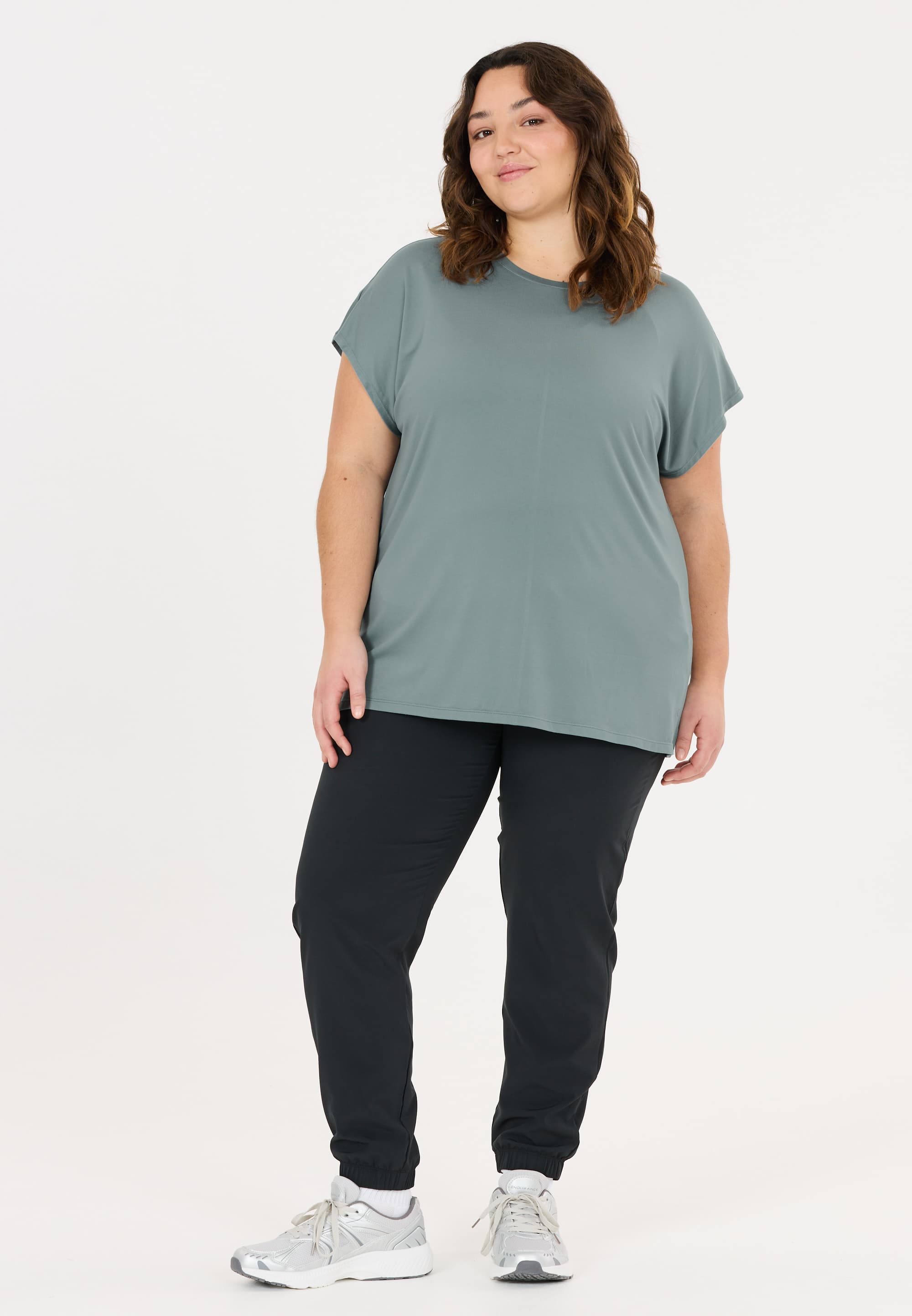 q sportswear, Jenirei, Model 1