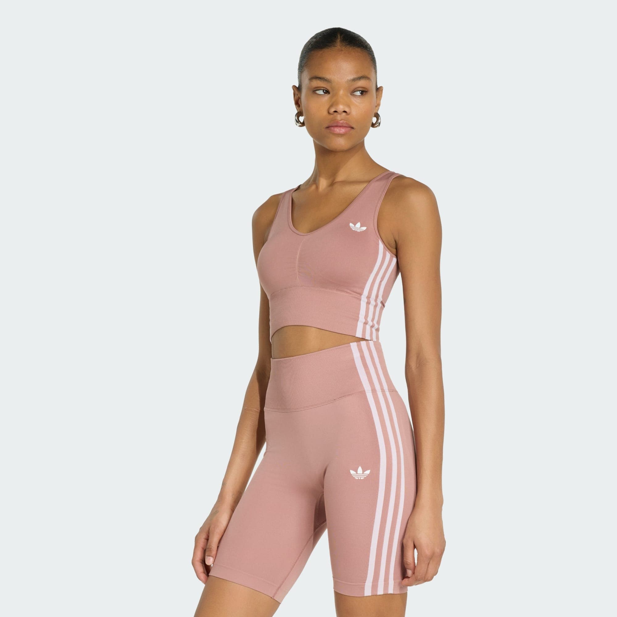 ADIDAS ORIGINALS, Adidas Originals Essentials 3-stripes Seamless Bh-topp, Model 1