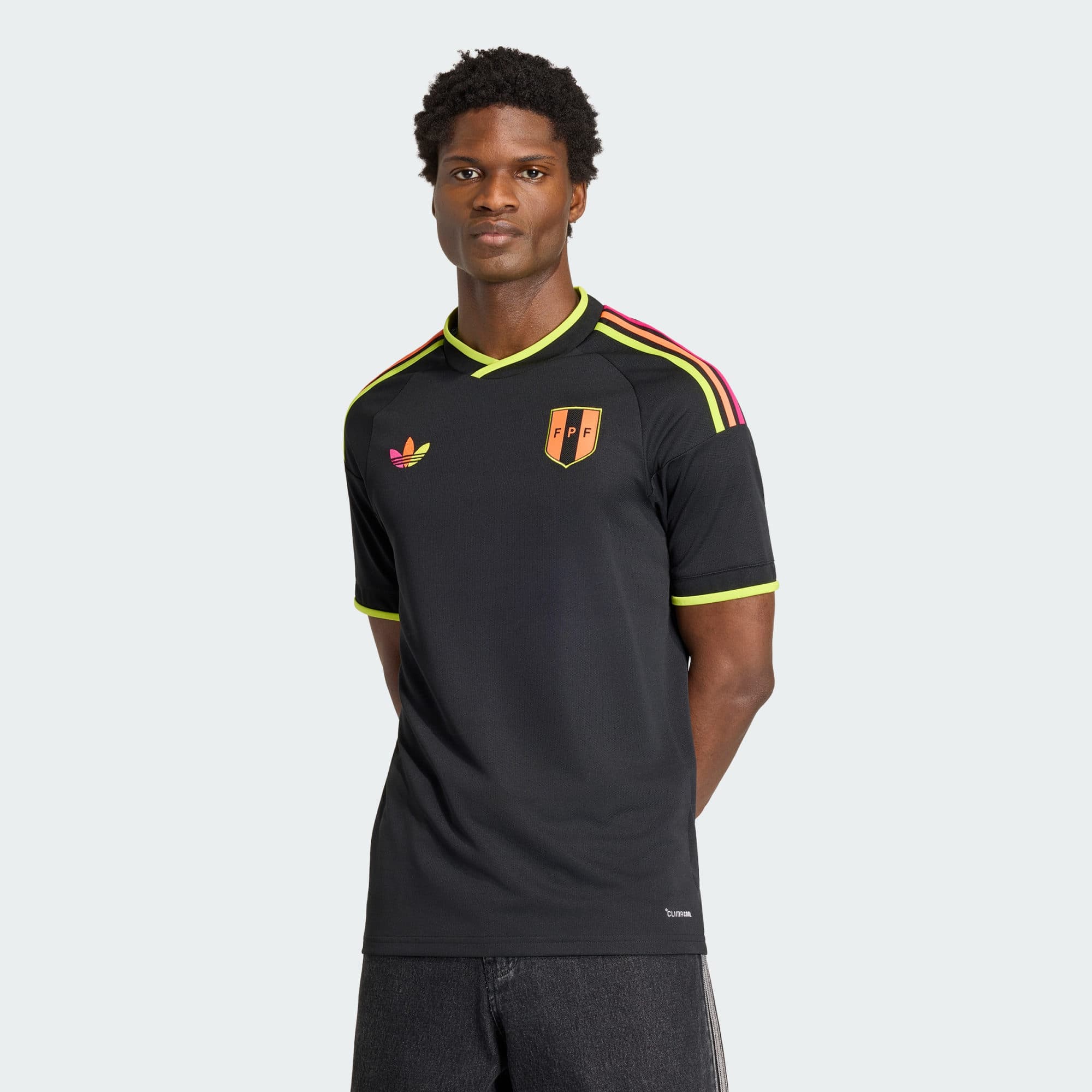 Adidas, Adidas Peru 26 Bortatröja, Model 1