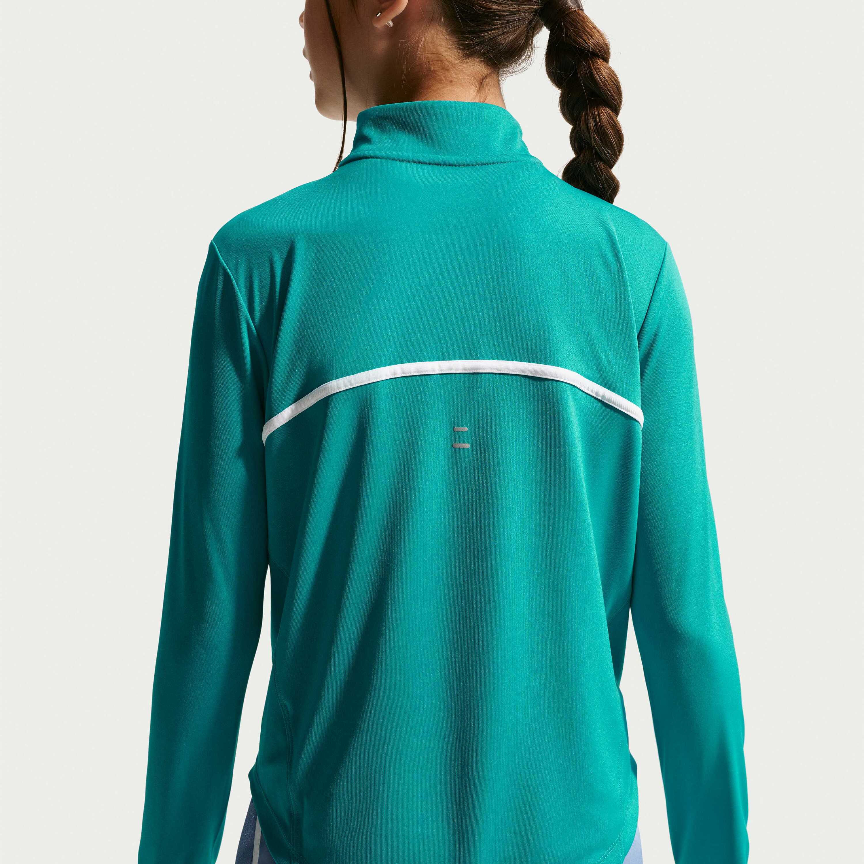 Nike, Older Kids' (girls') Dri-fit Long-sleeve Half-zip Top Tempo, Detail 1