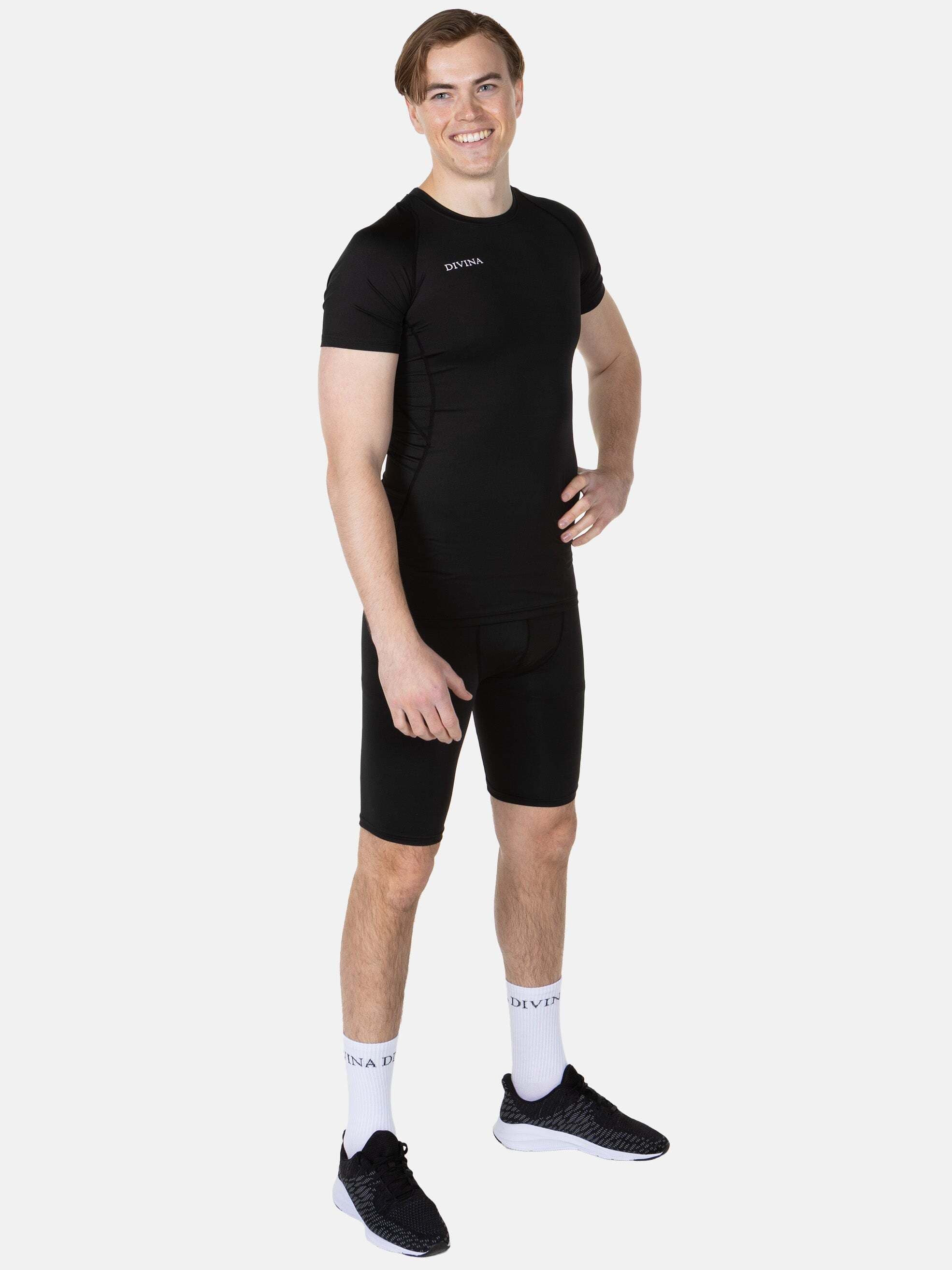 divina, Divina Compression Shorts 'valide', Model 1