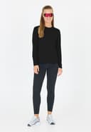 Alvaly, Black